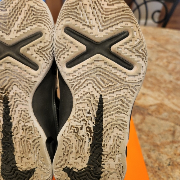 Nike team Hustle boys sneaker - Picture 3 of 3